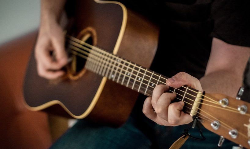 cara latihan bermain gitar secara otodidak